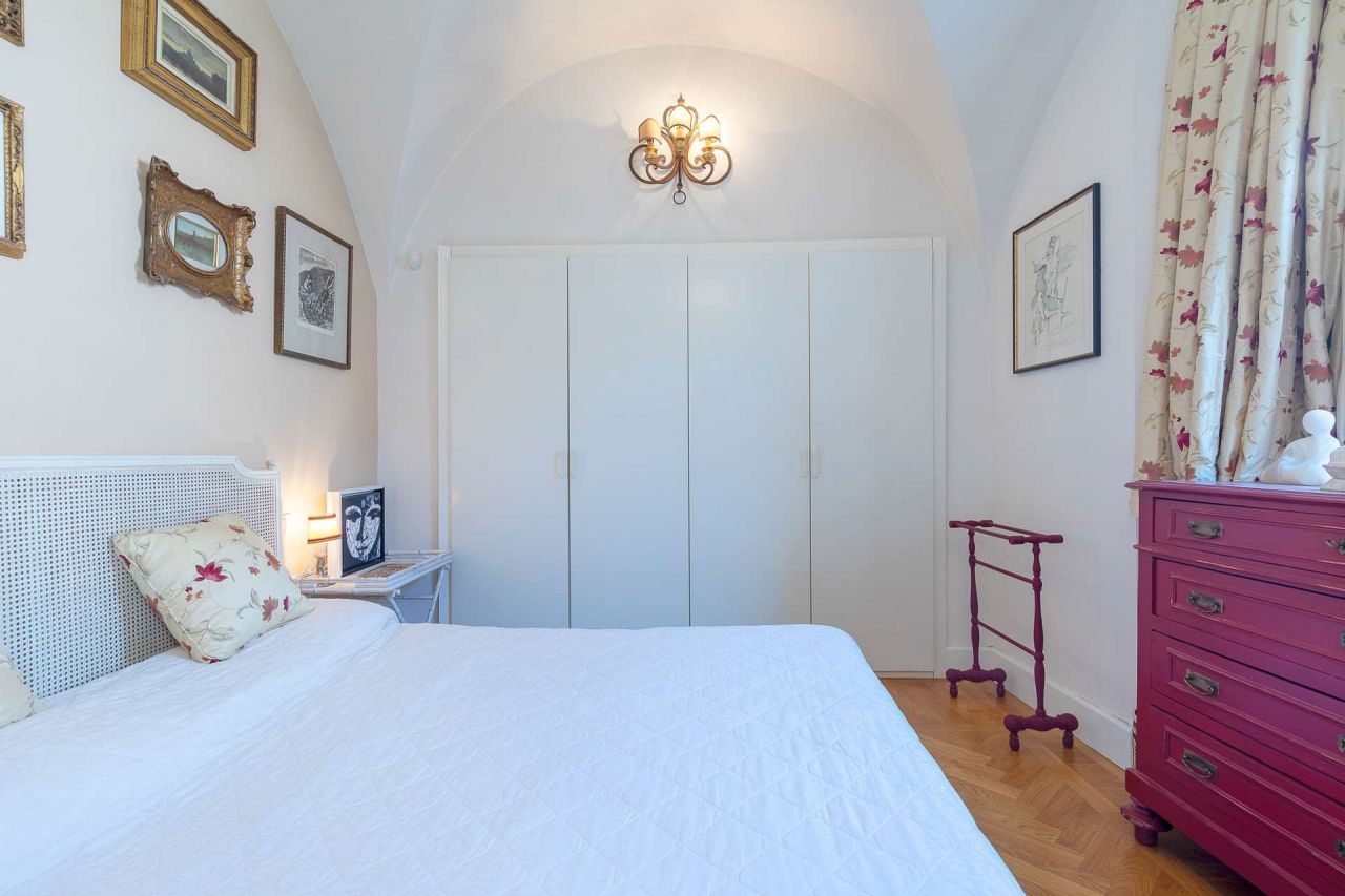 Апартаменты у озера Комо, Италия, 200 м² - фото 14