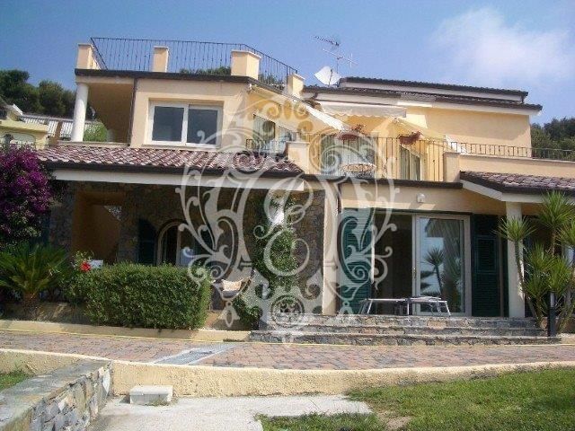 Вилла в Андоре, Италия, 300 м² - фото 2