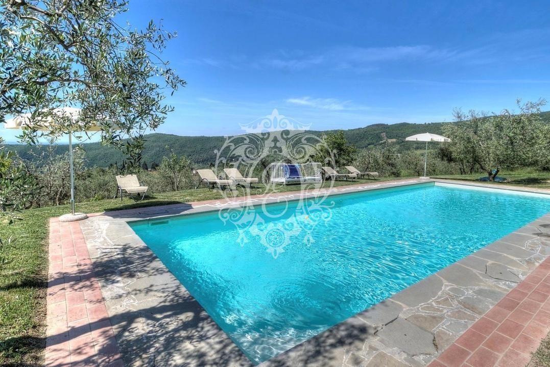 Отель, гостиница в Понтассьеве, Италия, 340 м² - фото 2