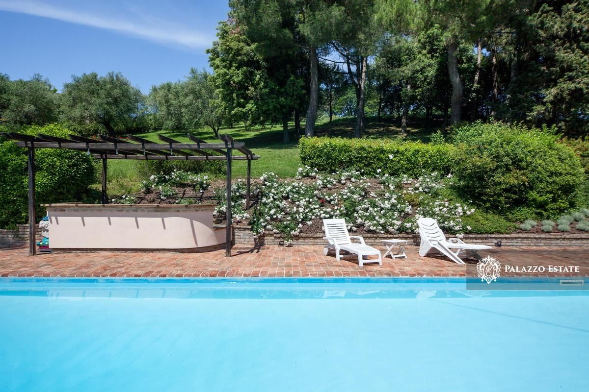 Вилла в Сенигаллии, Италия, 466 м² - фото 3