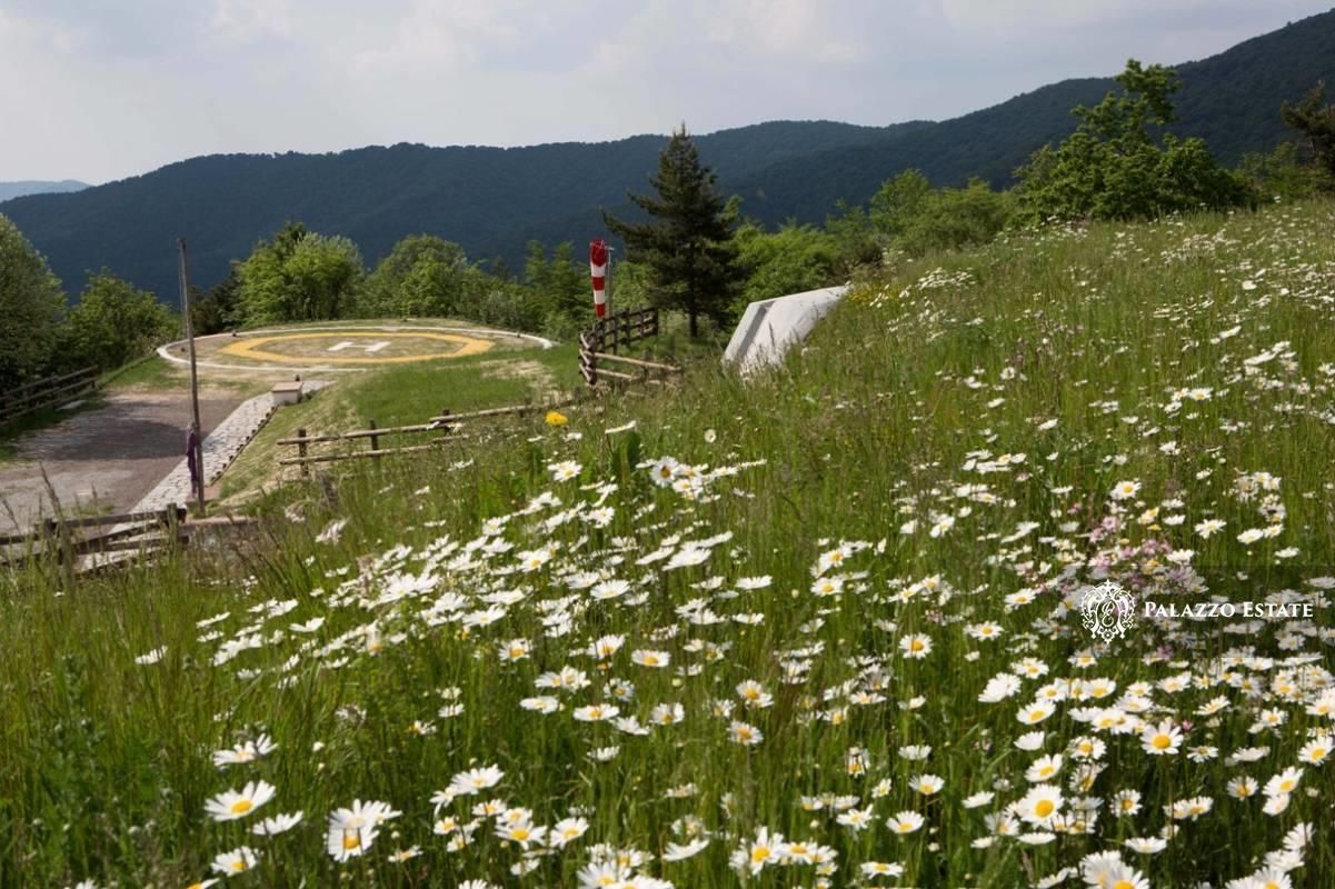 Поместье в Мелоньо, Италия, 865 м² - фото 5