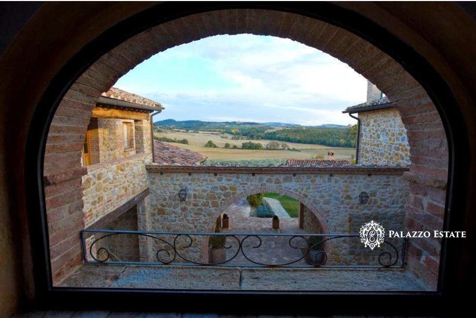 Отель, гостиница в Монтальчино, Италия, 1 100 м² - фото 8