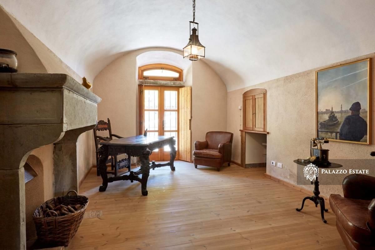 Поместье в Мелоньо, Италия, 865 м² - фото 9