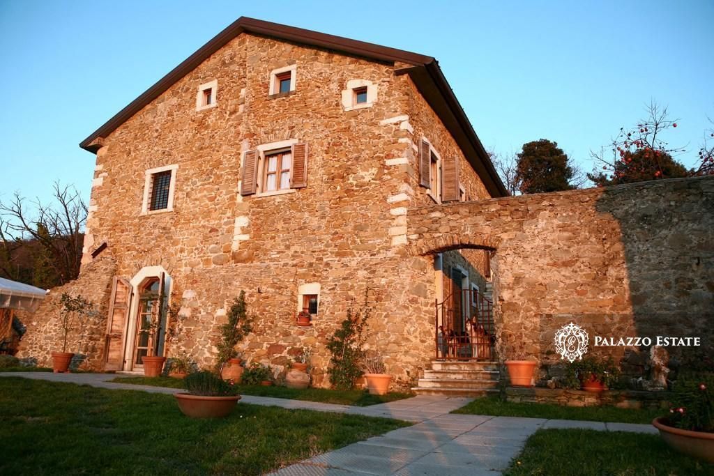 Отель, гостиница в Карраре, Италия, 500 м² - фото 13