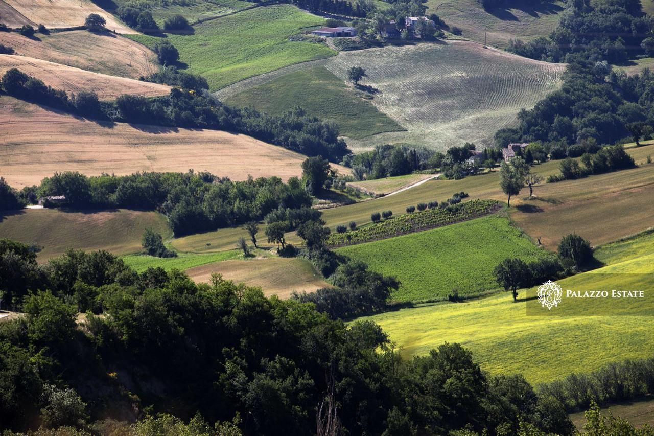 Отель, гостиница в Арчевии, Италия, 3 200 м² - фото 12