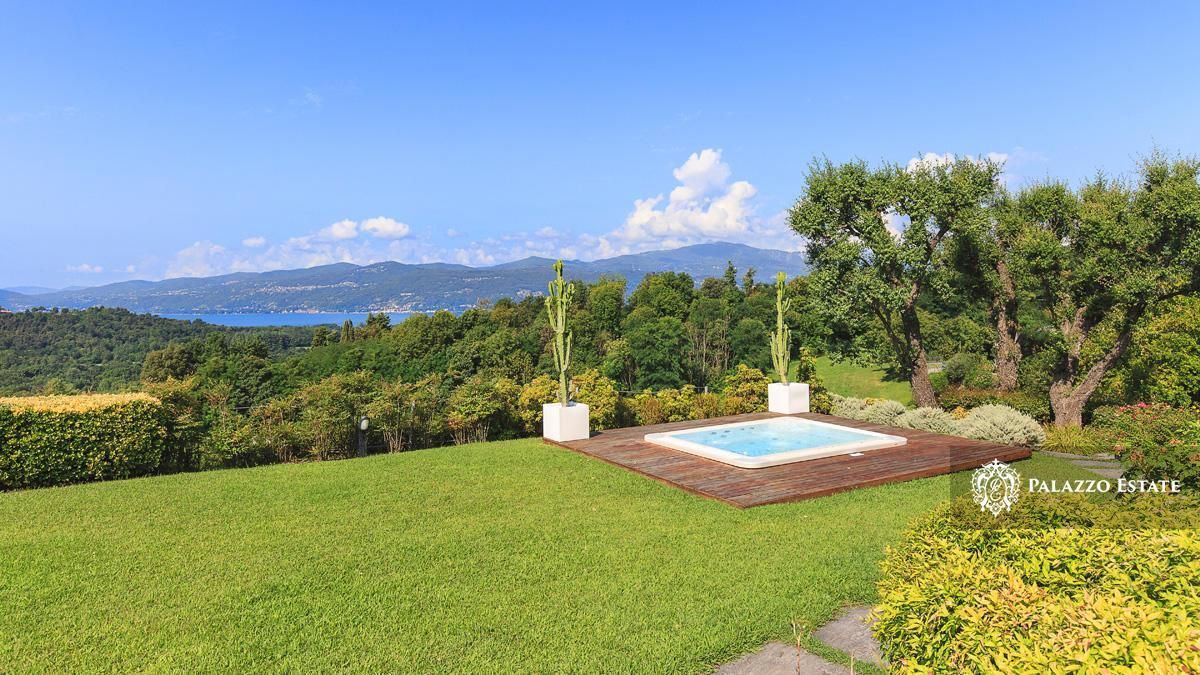 Вилла у озера Маджоре, Италия, 550 м² - фото 4