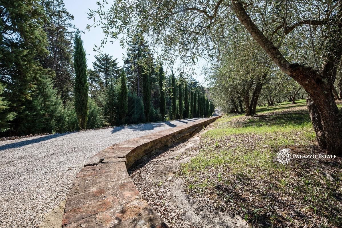 Отель, гостиница в Сиене, Италия, 855 м² - фото 5