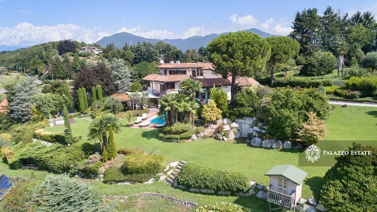 Вилла у озера Маджоре, Италия, 550 м² - фото 5