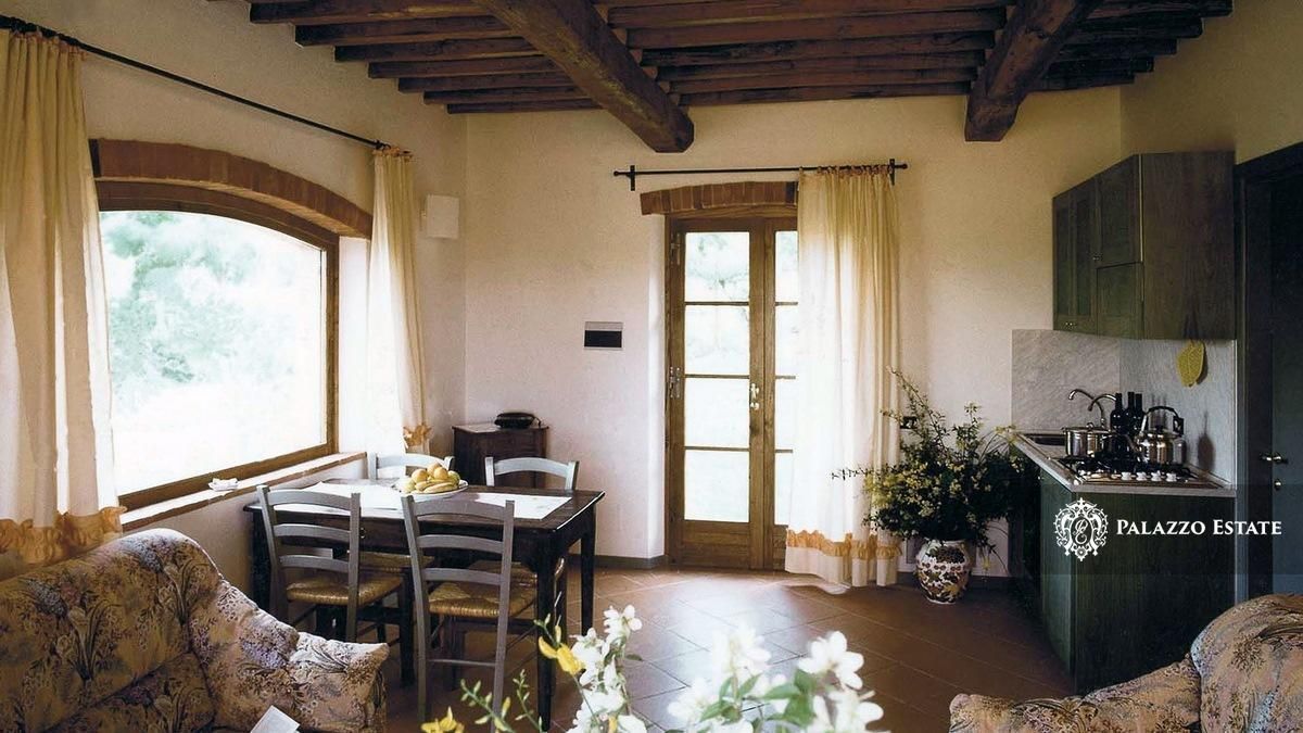 Отель, гостиница в Монтепульчано, Италия, 1 400 м² - фото 7