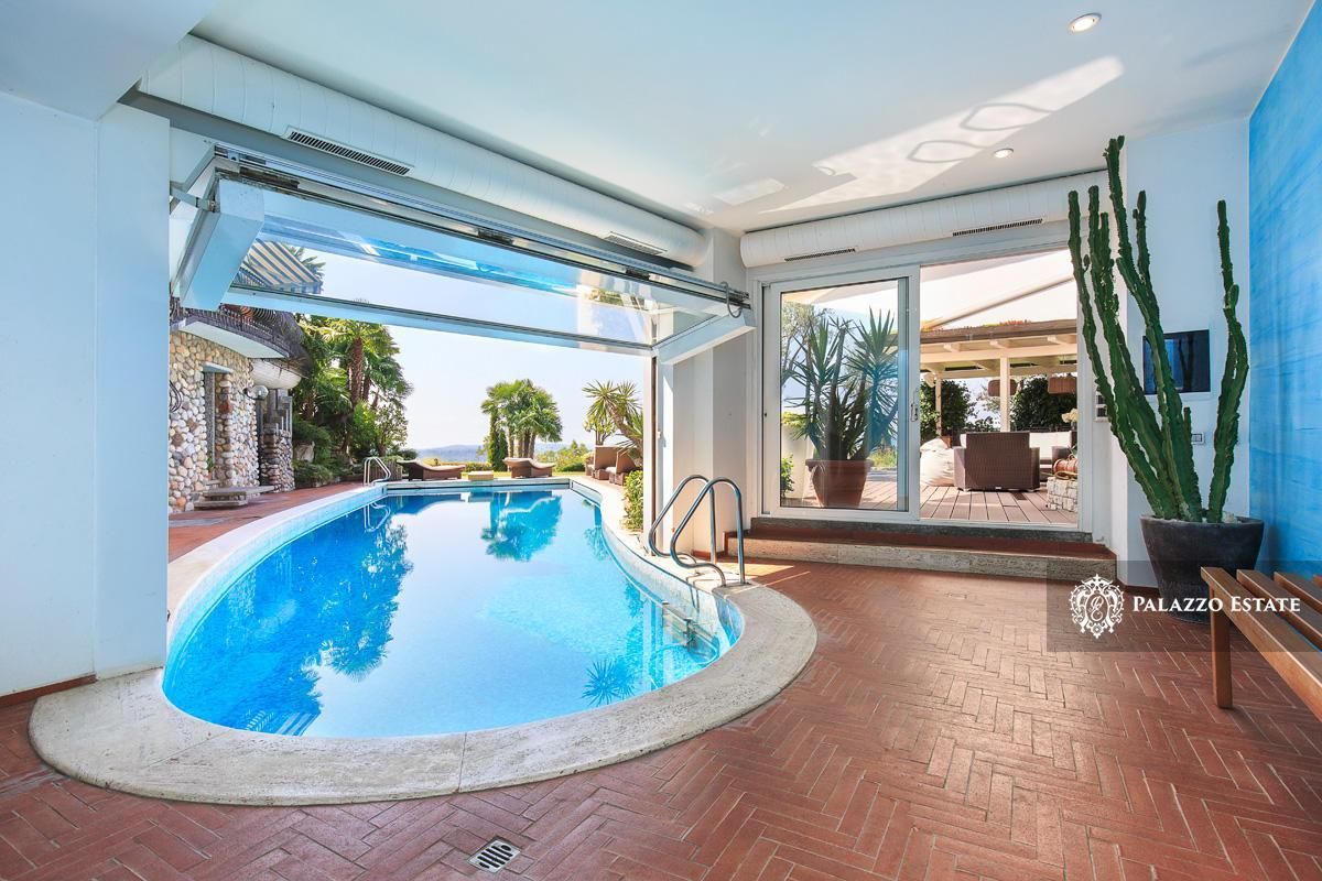 Вилла у озера Маджоре, Италия, 550 м² - фото 9