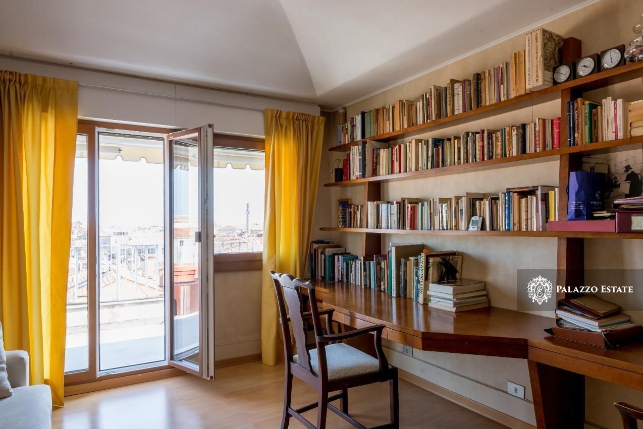 Апартаменты в Венеции, Италия, 240 м² - фото 12