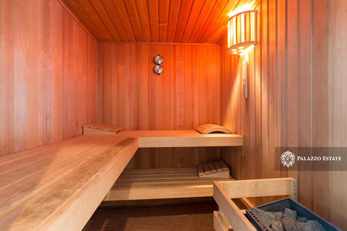 Вилла у озера Маджоре, Италия, 550 м² - фото 16