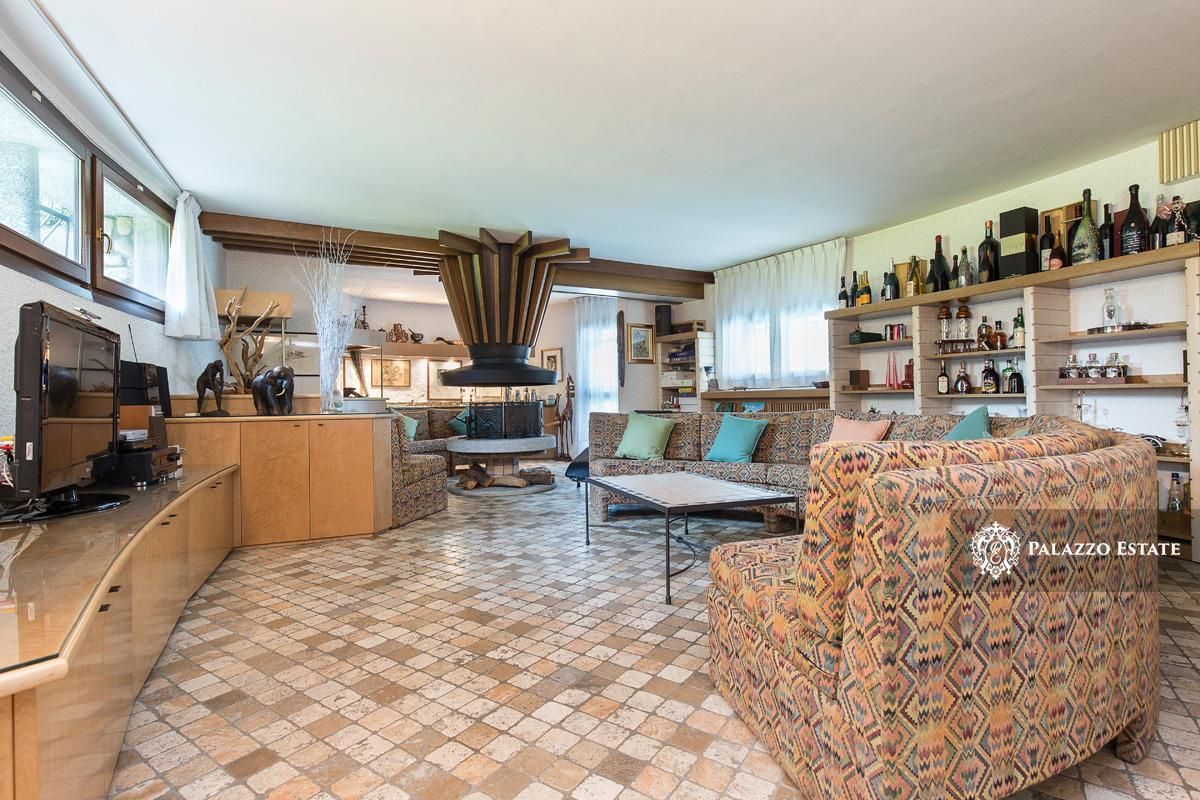 Вилла у озера Маджоре, Италия, 550 м² - фото 18