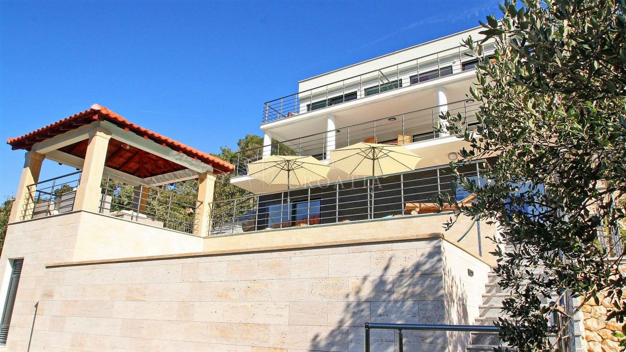 Вилла на Корчуле, Хорватия, 298 м² - фото 1
