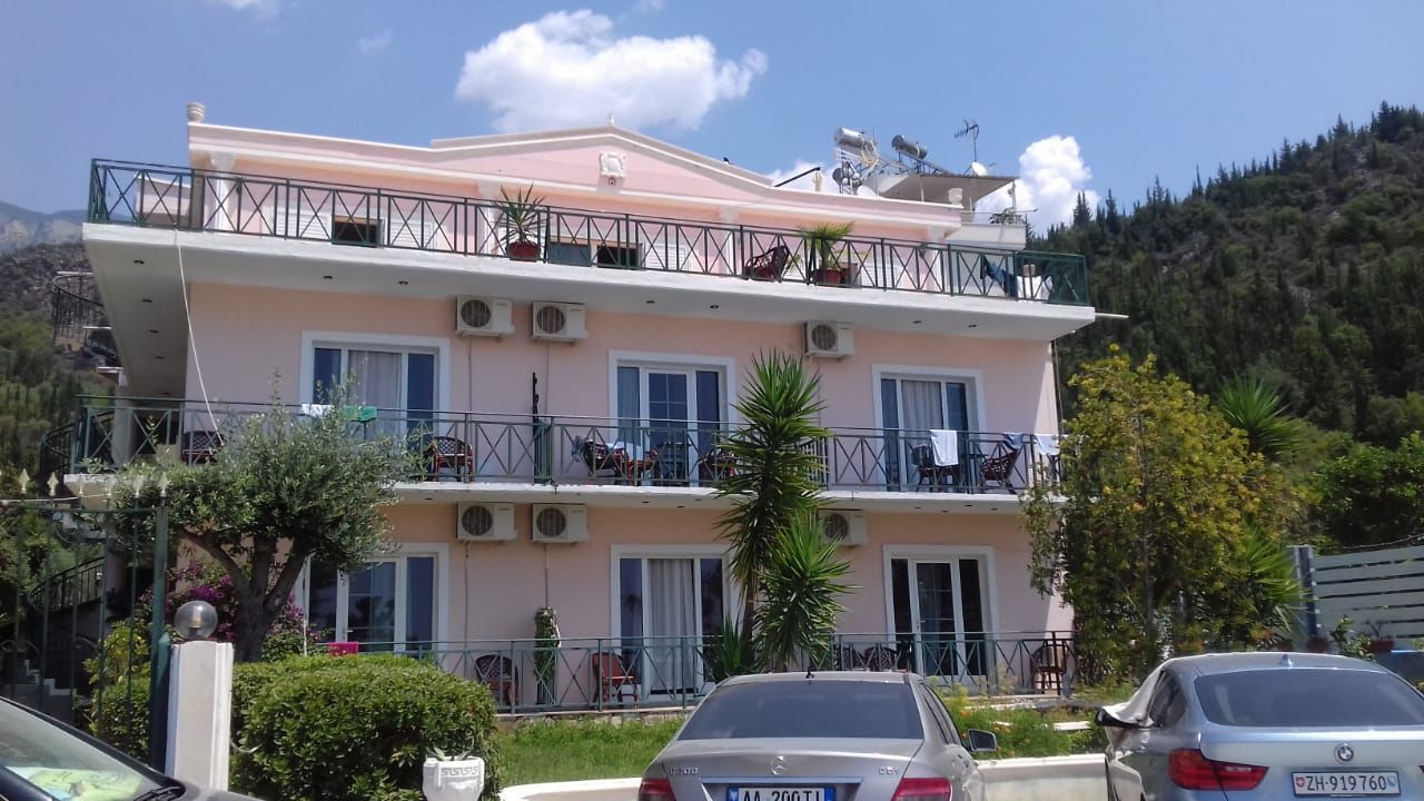 Отель, гостиница во Влёре, Албания, 216.7 м2 - фото 1