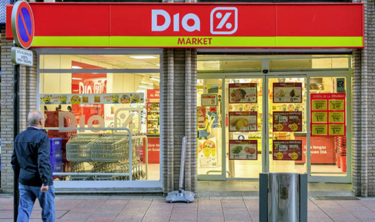 Магазин в Барселоне, Испания, 1 000 м2 - фото 1