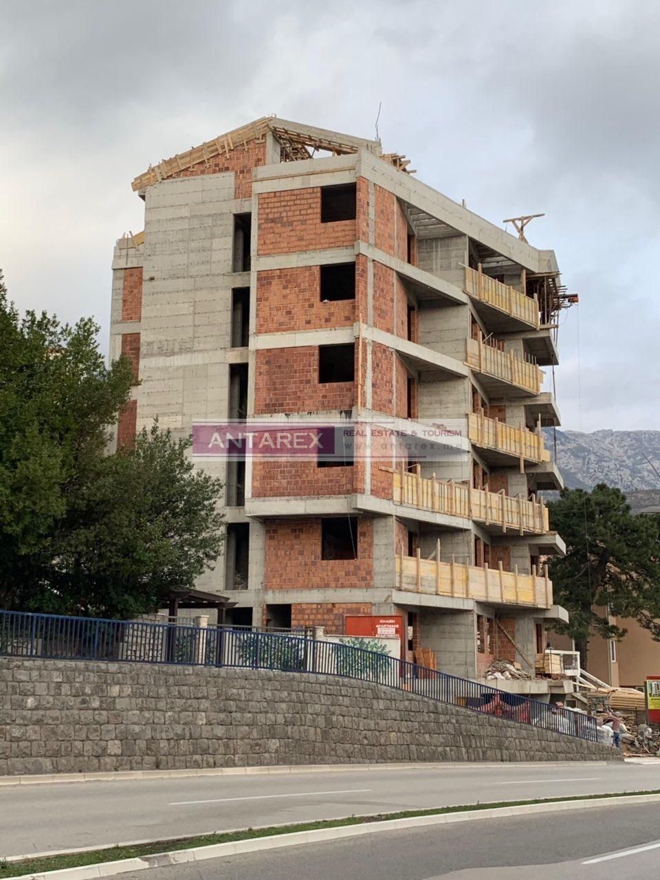 Апартаменты в Бечичи, Черногория - фото 1
