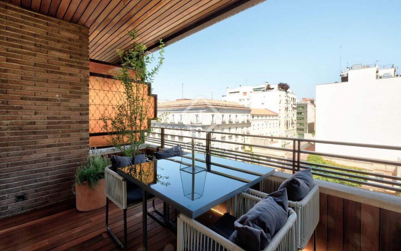 Апартаменты в Мадриде, Испания, 237 м2 - фото 1