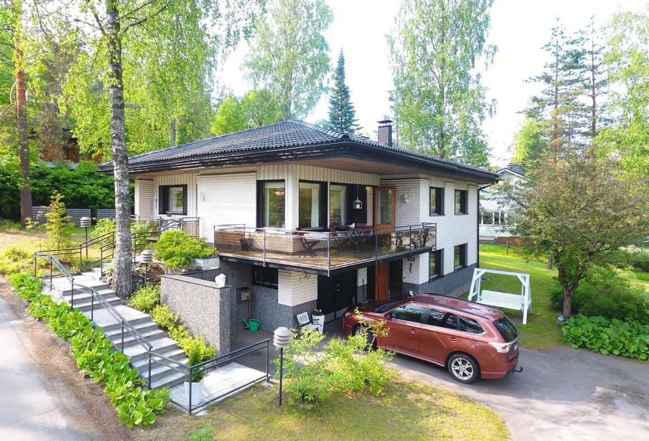 Дом в Иматре, Финляндия, 207.3 м2 - фото 1