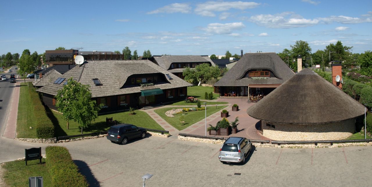 Отель, гостиница в Сигулде, Латвия, 1 855 м2 - фото 1