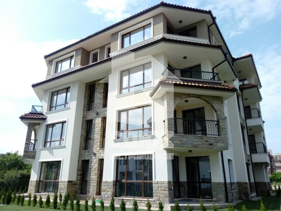 Апартаменты в Бургасе, Болгария, 65 м2 - фото 1