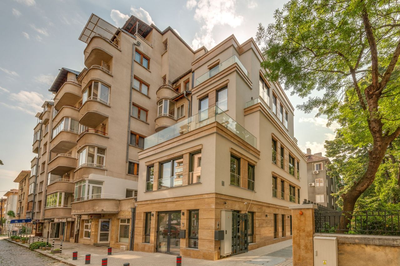 Коммерческая недвижимость в Софии, Болгария, 572 м2 - фото 1