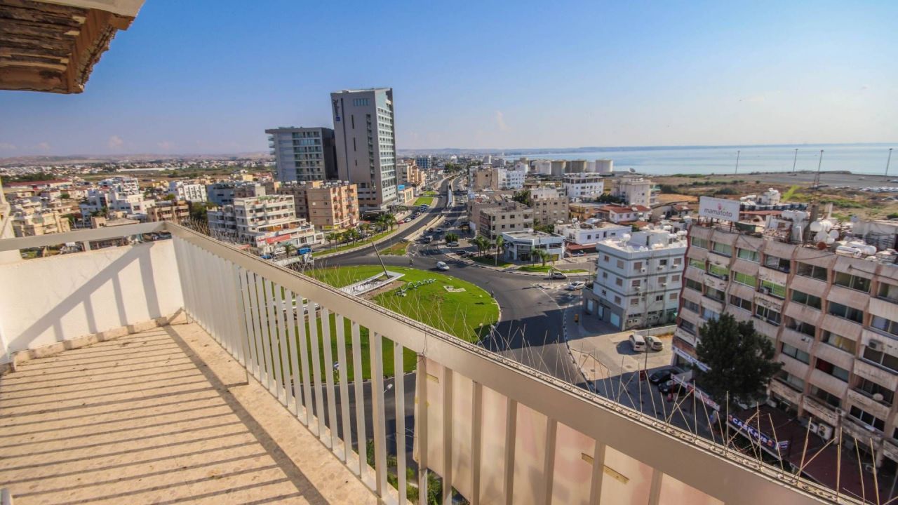 Апартаменты в Ларнаке, Кипр, 100 м2 - фото 1