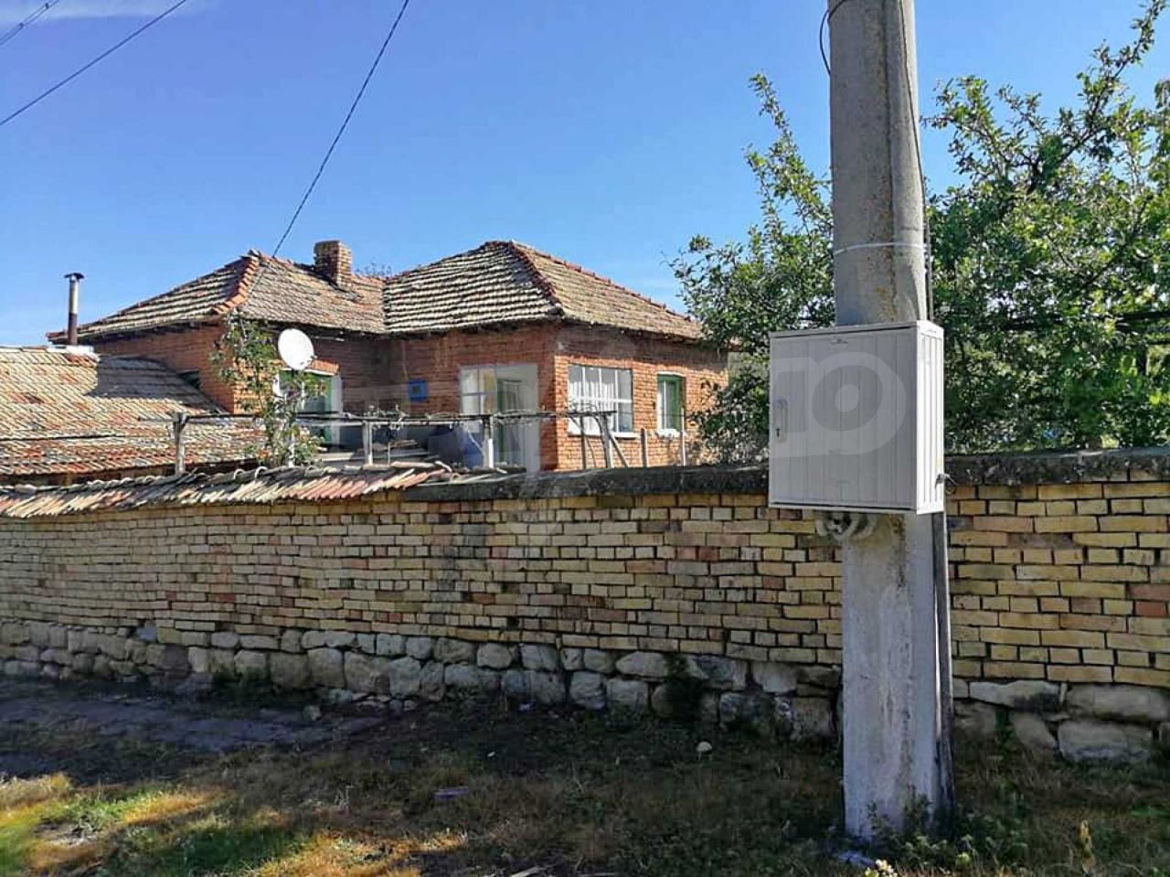 Дом в Тырговиште, Болгария, 120 м2 - фото 1