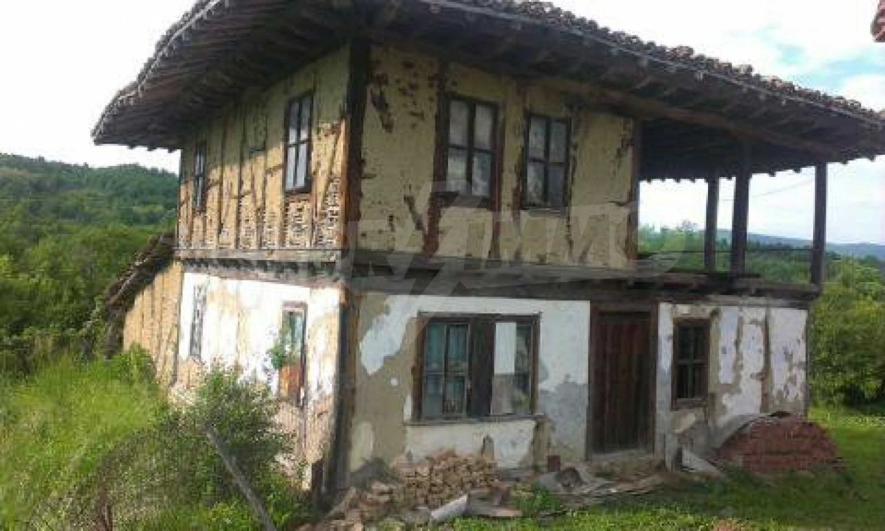 Дом в Елене, Болгария, 100 м2 - фото 1