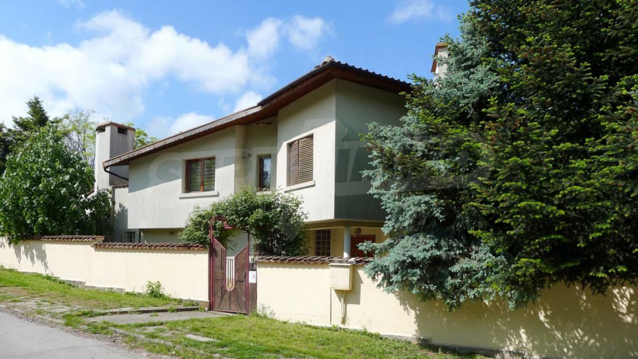 Дом в Ямболе, Болгария, 444 м2 - фото 1