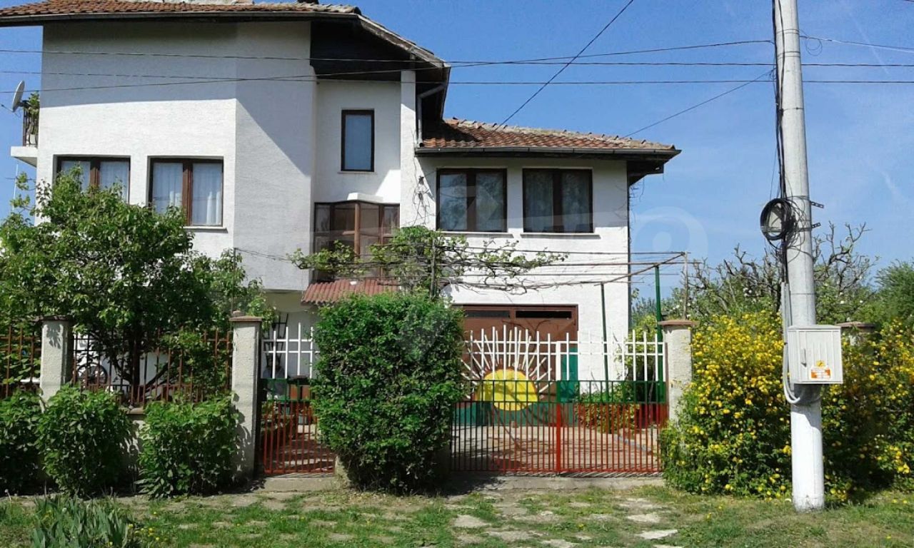 Дом в Добриче, Болгария, 310 м2 - фото 1