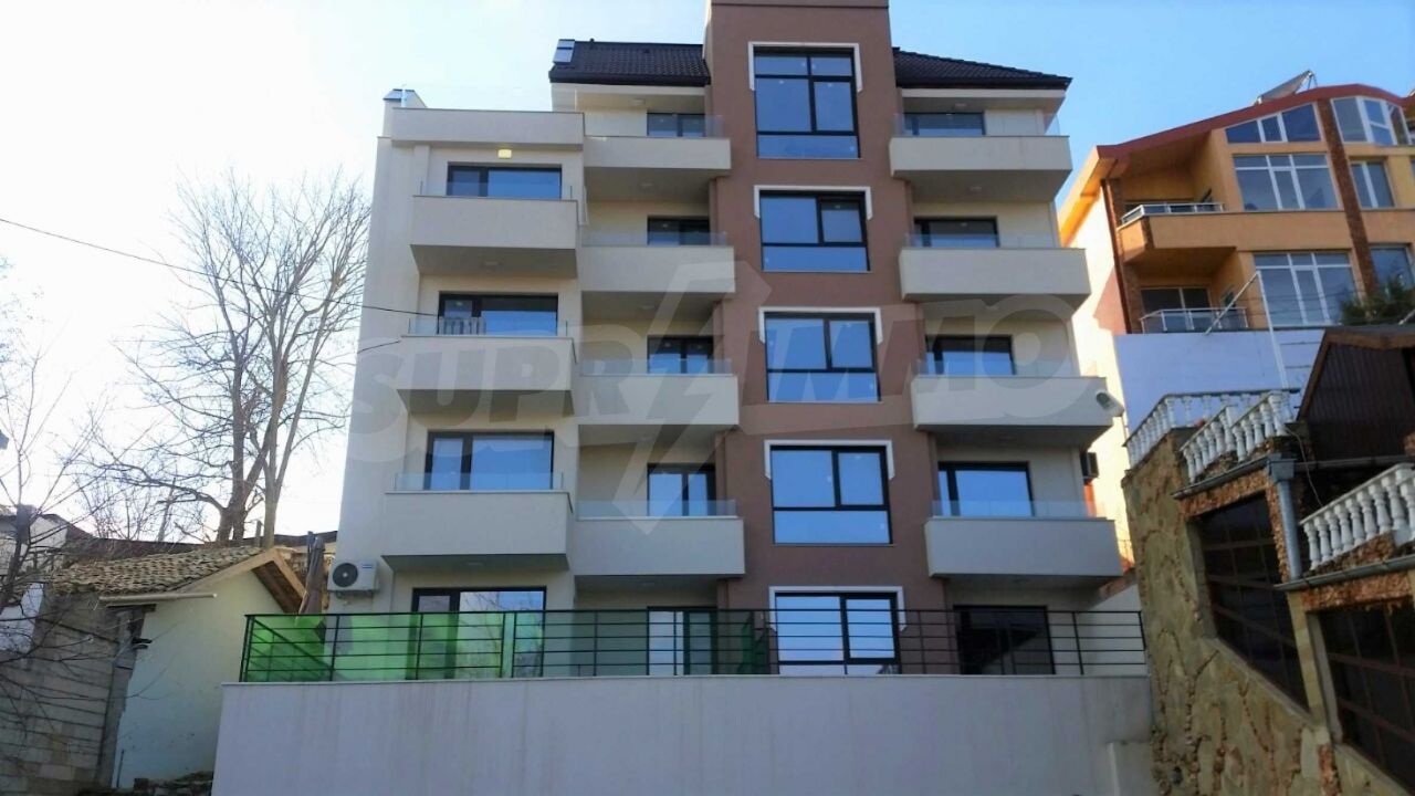 Апартаменты в Варне, Болгария, 65 м2 - фото 1