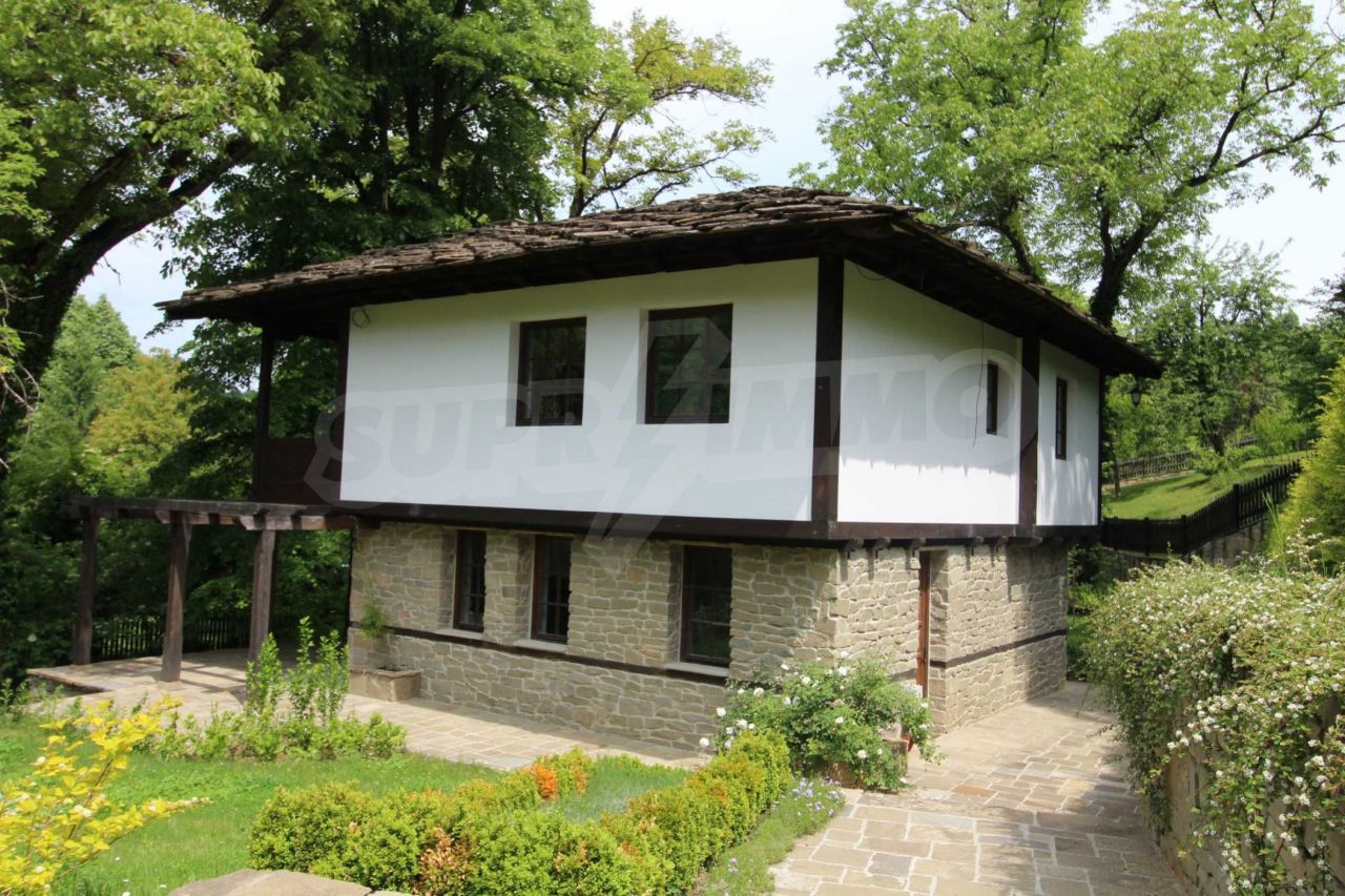 Дом в Габрово, Болгария, 224 м2 - фото 1
