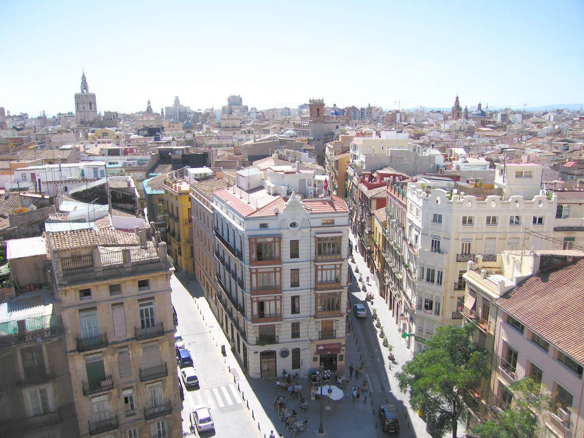 Коммерческая недвижимость в Валенсии, Испания, 240 м2 - фото 1