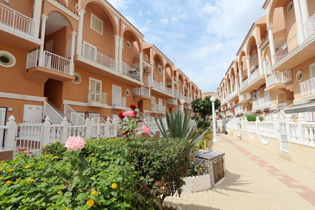 Апартаменты в Ла Мата, Испания, 55 м2 - фото 1