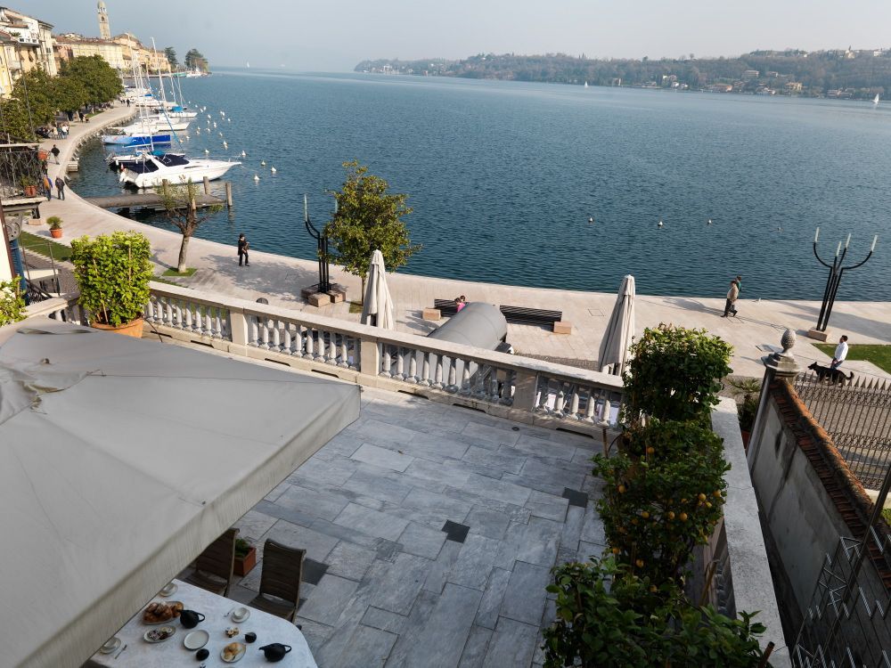 Апартаменты у озера Гарда, Италия, 600 м2 - фото 1