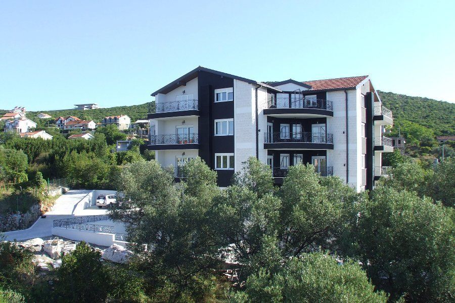 Квартира в Кримовице, Черногория, 98 м2 - фото 1