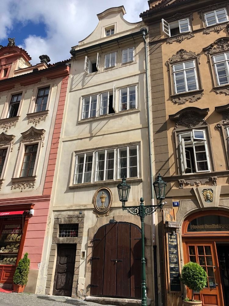 Доходный дом в Праге, Чехия, 400 м2 - фото 1