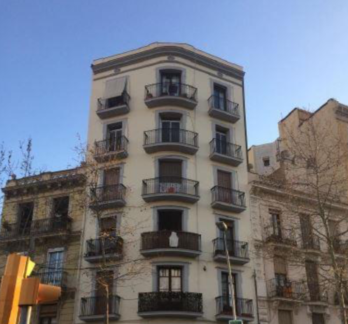 Доходный дом в Барселоне, Испания, 600 м2 - фото 1