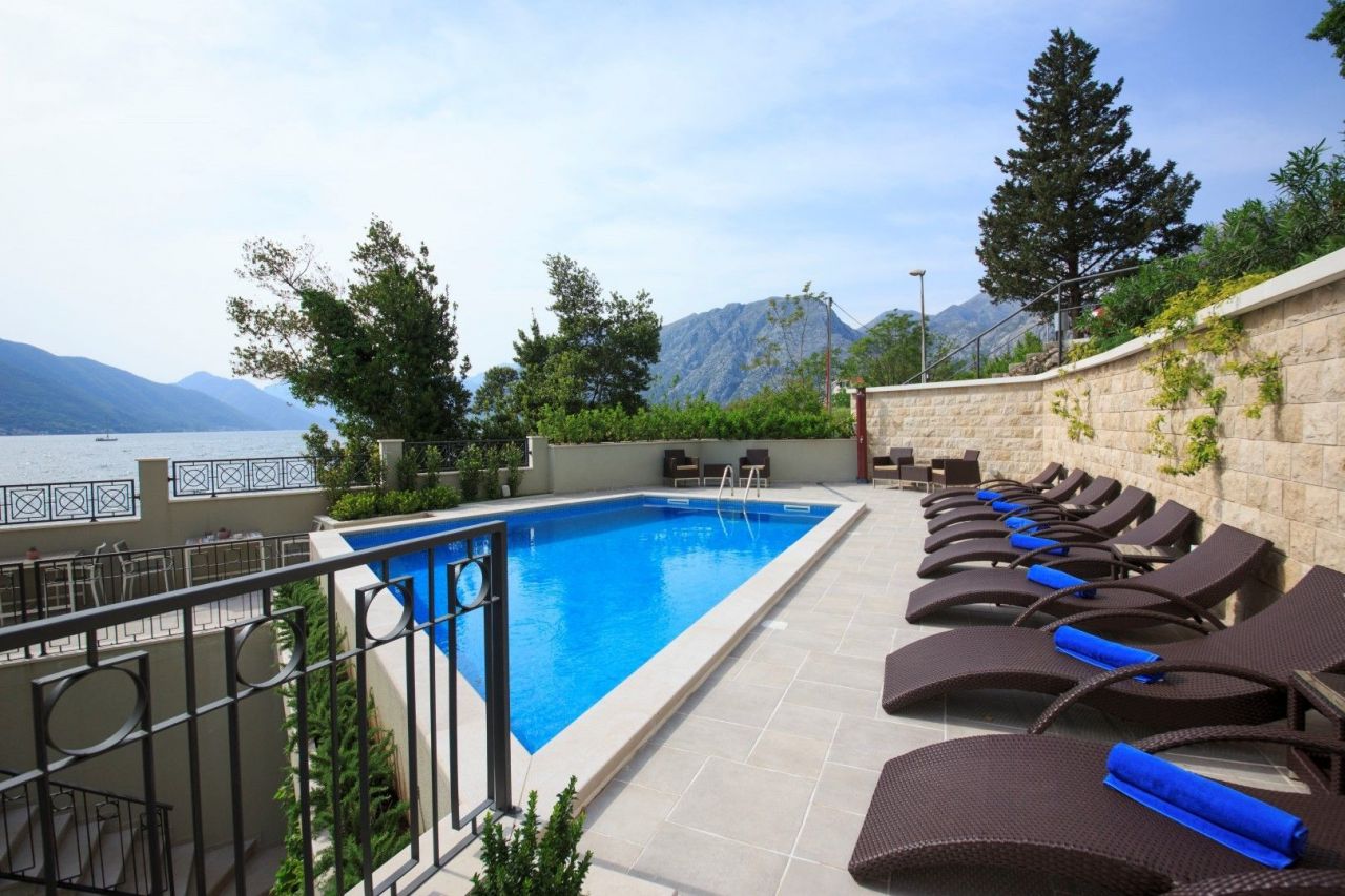 Отель, гостиница в Доброте, Черногория, 550 м² - фото 12