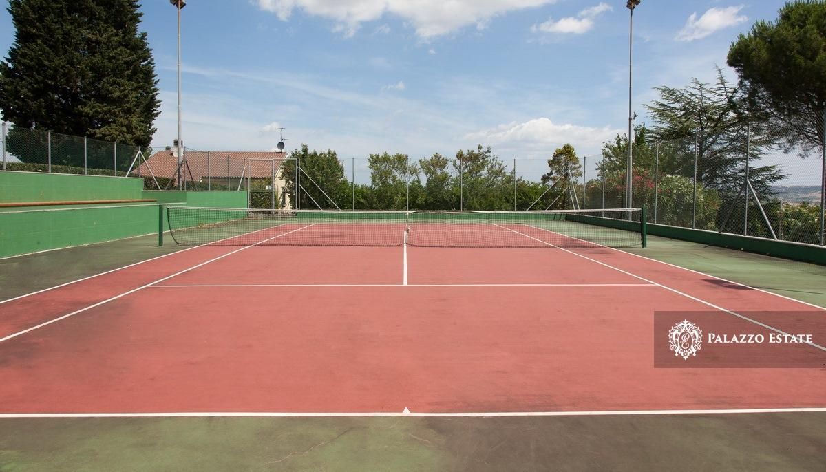 Вилла в Мачерате, Италия, 1 207 м² - фото 6