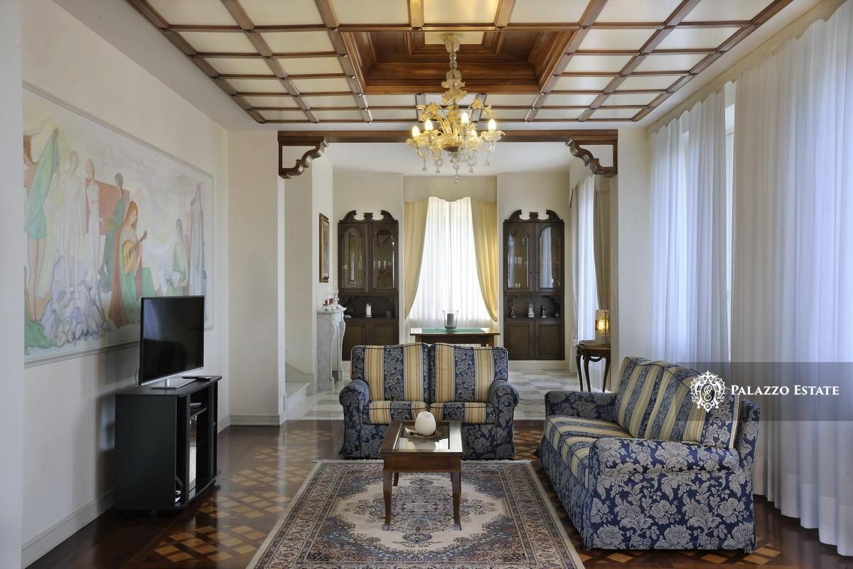 Вилла в Мачерате, Италия, 1 207 м² - фото 10