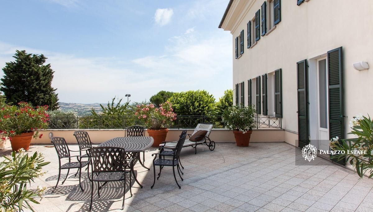 Вилла в Мачерате, Италия, 1 207 м² - фото 16