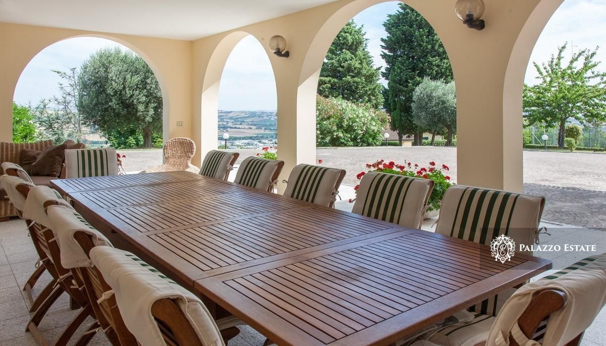 Вилла в Мачерате, Италия, 1 207 м² - фото 17