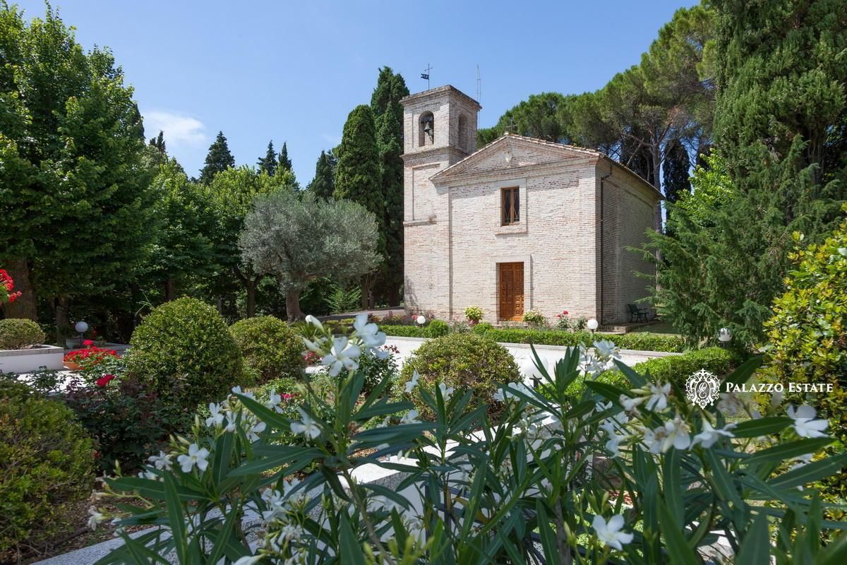 Вилла в Мачерате, Италия, 1 207 м² - фото 19