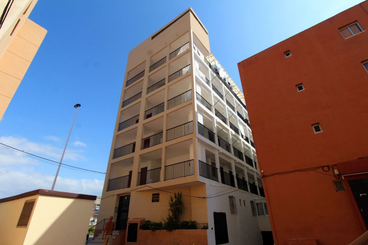 Апартаменты в Ла Мата, Испания, 35 м2 - фото 1