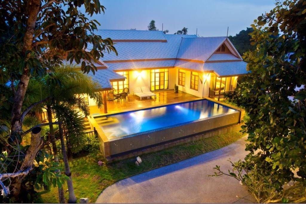 Дом в Паттайе, Таиланд, 300 м2 - фото 1