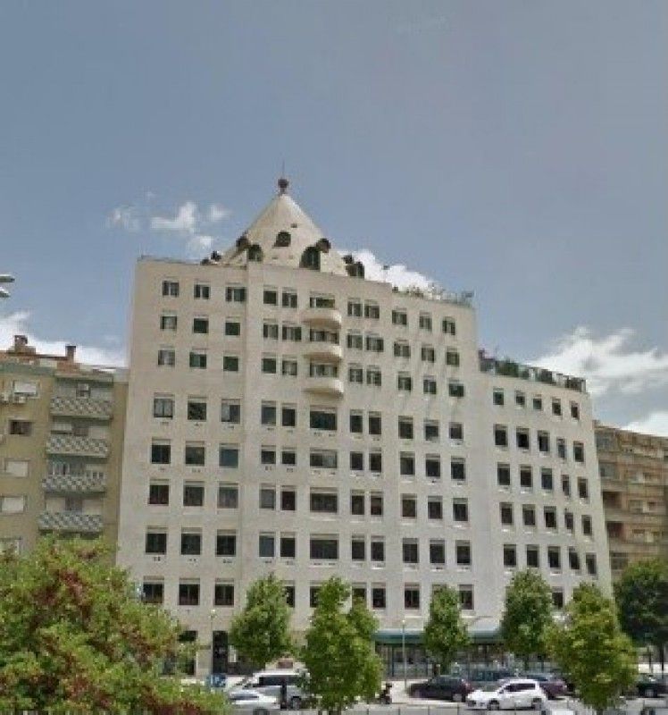 Офис в Лиссабоне, Португалия, 403 м2 - фото 1
