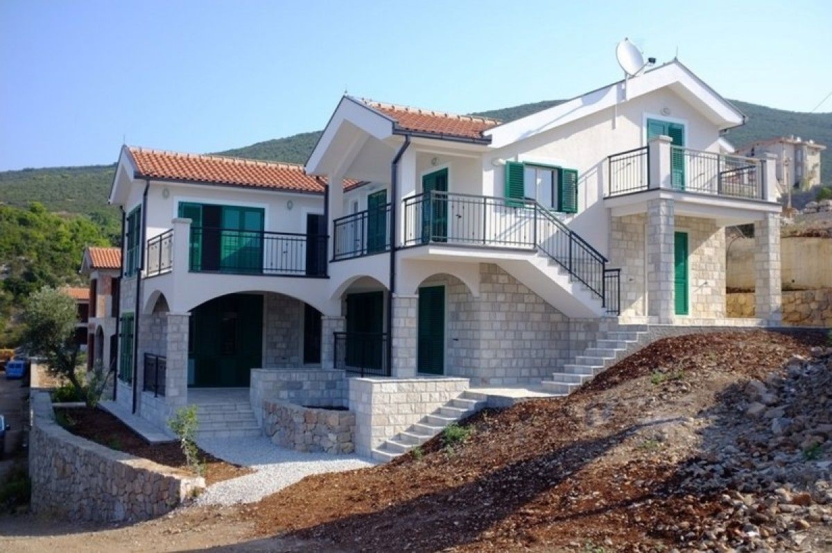 Дом на полуострове Луштица, Черногория, 350 м2 - фото 1