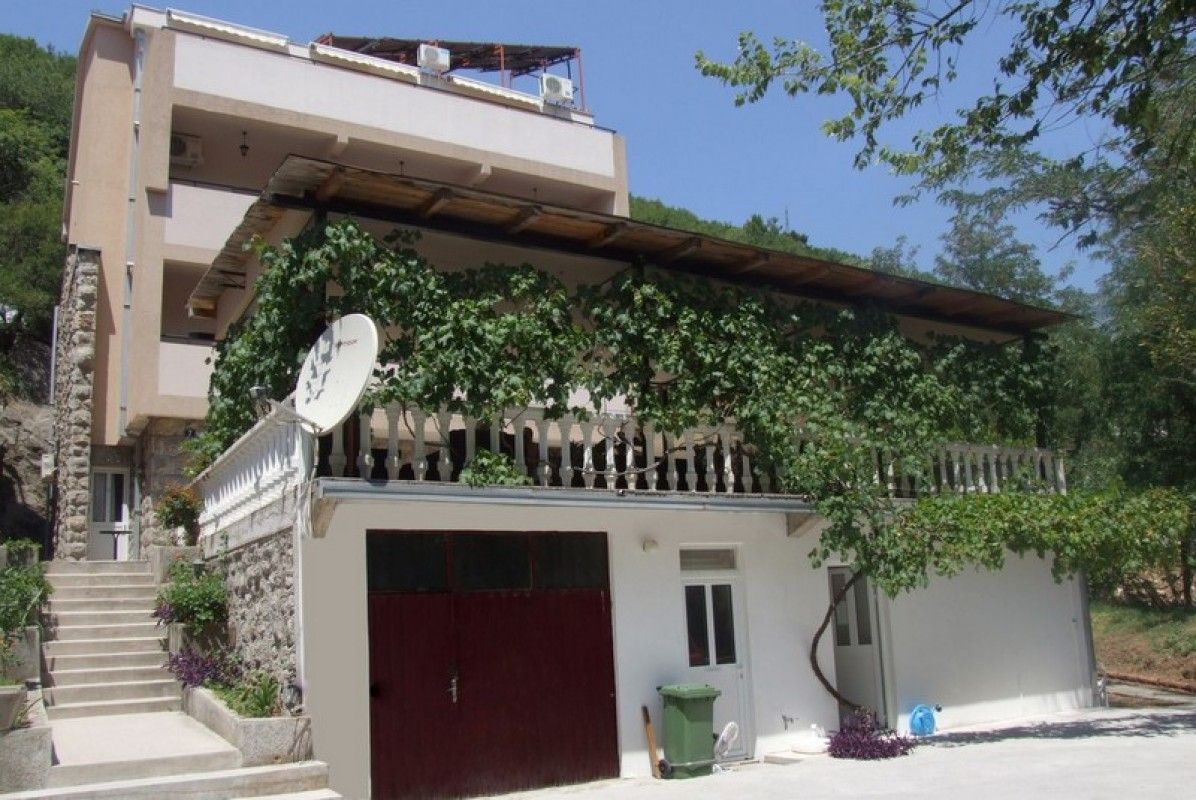 Отель, гостиница в Будве, Черногория, 600 м2 - фото 1